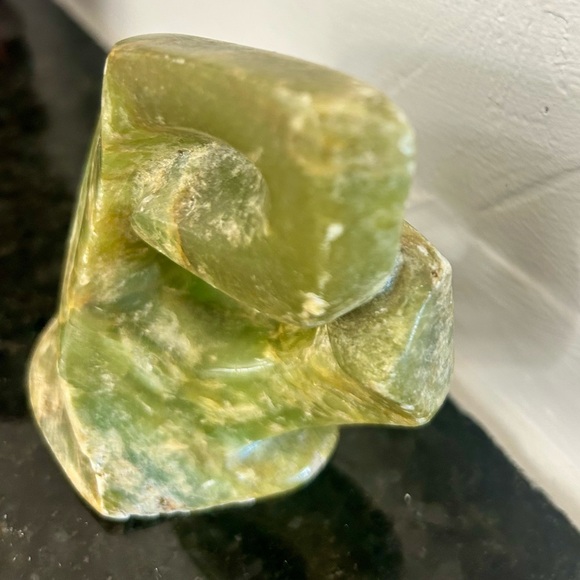 Green Marble / Onyx Stone Free Form Southwestern Sculpture 4x4” - Picture 5 of 8